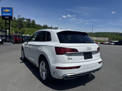 2021 Audi Q5 — interior view