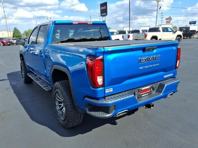 2022 GMC Sierra 1500 — detail view