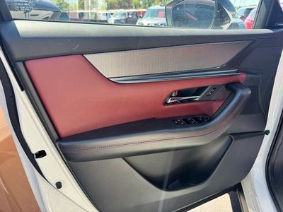 2026 Mazda Mazda CX-70 — detail view