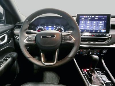 2025 Jeep Compass — detail view