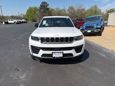 2026 Jeep Grand Cherokee — side profile view