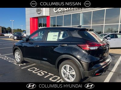 2025 Nissan Kicks Play — interior view