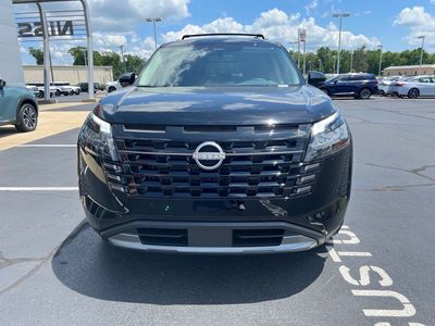 2026 Nissan Pathfinder — side profile view