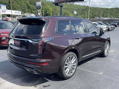 2020 Cadillac XT6 — interior view