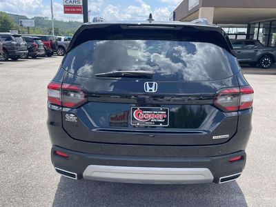 2024 Honda Pilot — rear three-quarter view