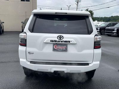 2016 Toyota 4Runner — rear three-quarter view