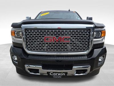 2017 GMC Sierra 2500HD — interior view