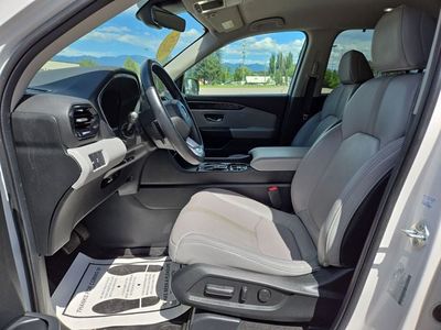 2025 Honda Pilot — rear three-quarter view
