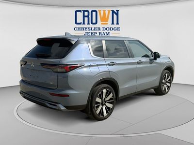 2025 Mitsubishi Outlander — rear three-quarter view