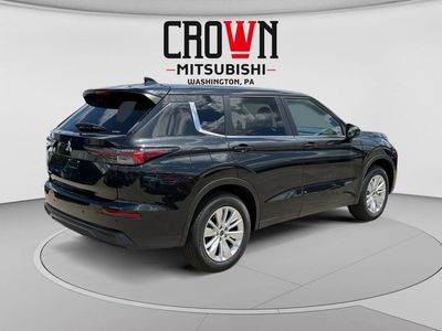 2026 Mitsubishi Outlander — rear three-quarter view