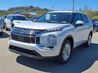 2026 Mitsubishi Outlander — side profile view