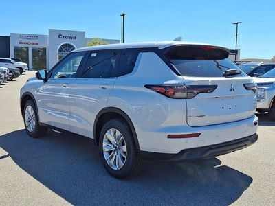 2026 Mitsubishi Outlander — rear three-quarter view