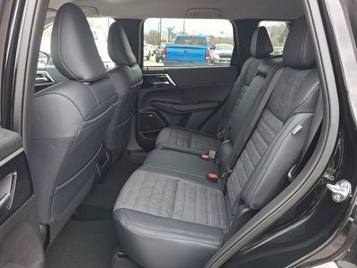 2026 Mitsubishi Outlander — detail view