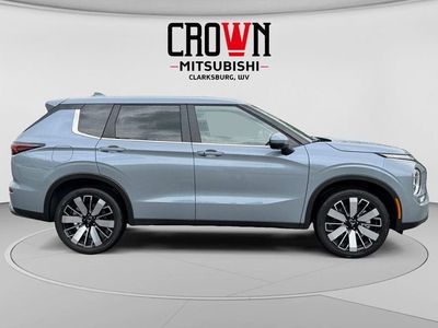 2026 Mitsubishi Outlander — side profile view