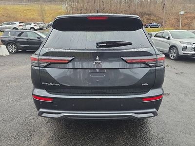 2026 Mitsubishi Outlander — detail view