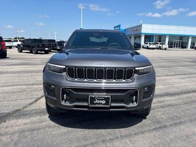 2023 Jeep Grand Cherokee L — side profile view