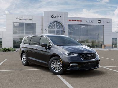 2026 Chrysler Pacifica — detail view