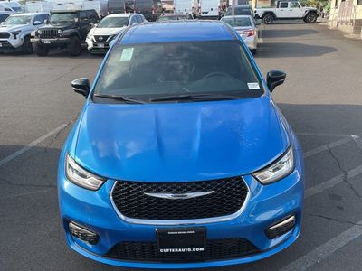 2026 Chrysler Pacifica — side profile view