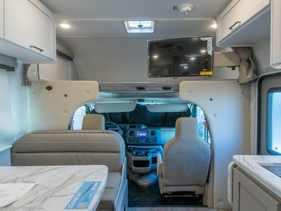 2026 Thor Motor Coach Geneva - Photo 4