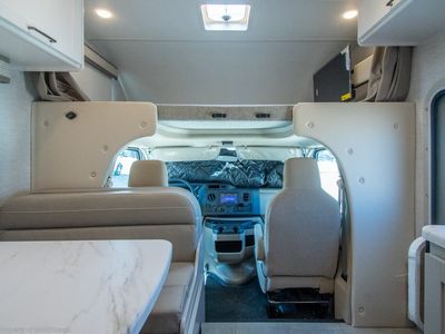 2026 Thor Motor Coach Quantum - Photo 4