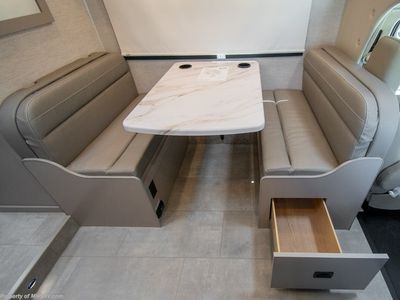 2026 Thor Motor Coach Quantum - Photo 11