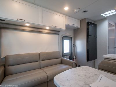 2026 Thor Motor Coach Chateau - Photo 9