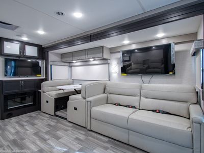 2026 Thor Motor Coach Luminate - Photo 9