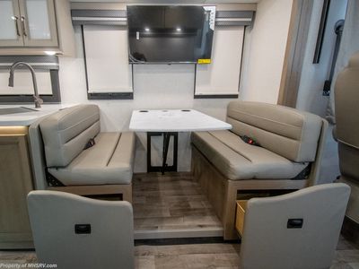 2026 Thor Motor Coach Hurricane - Photo 9