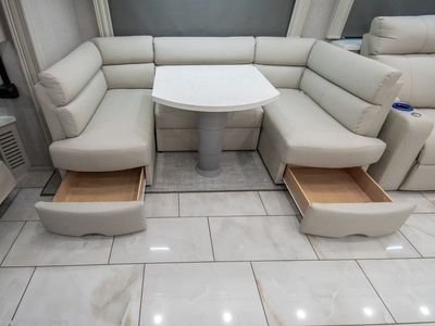 2026 Fleetwood Discovery LXE - Photo 10