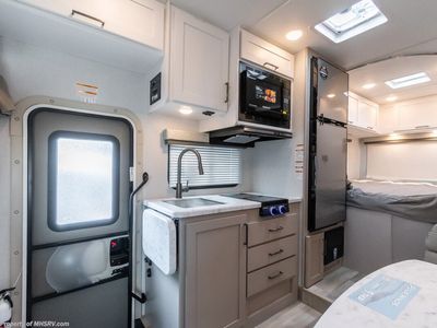2026 Thor Motor Coach Four Winds - Photo 13