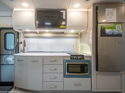 2026 Thor Motor Coach Tiburon — photo 11 view