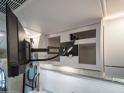 2026 Thor Motor Coach Tiburon — photo 13 view