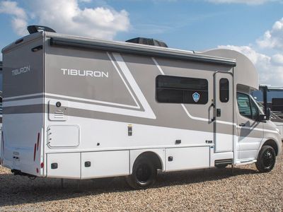 2026 Thor Motor Coach Tiburon — photo 35 view