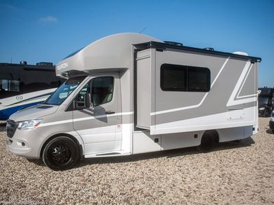 2026 Thor Motor Coach Tiburon — photo 36 view