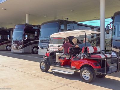 2026 Thor Motor Coach Tiburon — photo 45 view