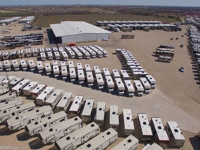 2026 Thor Motor Coach Tiburon — photo 60 view