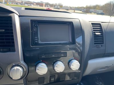 2012 Toyota Tundra 4WD Truck - Photo 11