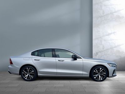 2024 Volvo S60 - Photo 7