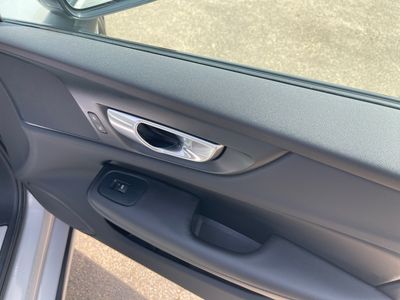2024 Volvo S60 - Photo 21