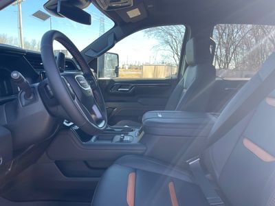 2026 GMC Sierra 2500HD - Photo 9