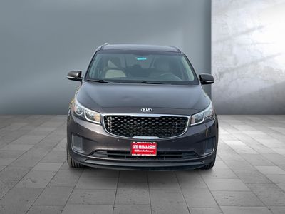 2016 Kia Sedona - Photo 2