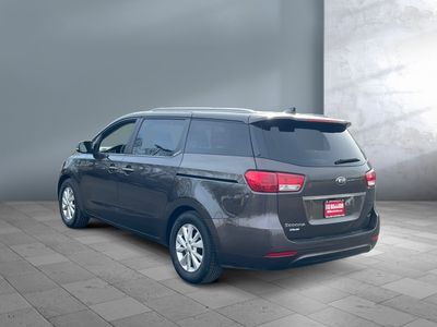2016 Kia Sedona - Photo 4