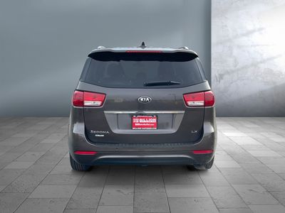 2016 Kia Sedona - Photo 5