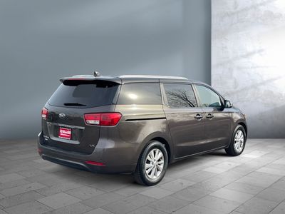 2016 Kia Sedona - Photo 6
