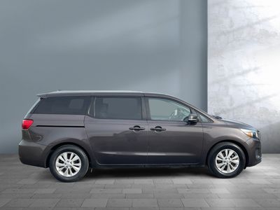 2016 Kia Sedona - Photo 7