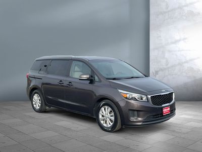 2016 Kia Sedona - Photo 8