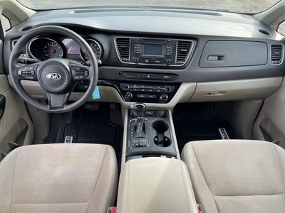 2016 Kia Sedona - Photo 12