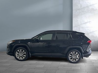 2021 Toyota RAV4 - Photo 3
