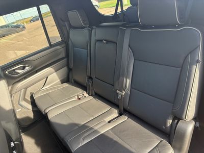 2024 GMC Yukon XL - Photo 9