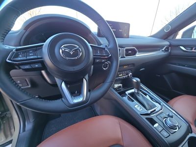 2025 Mazda CX-5 — photo 12 view
